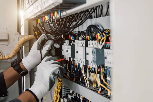 Best Affordable Emergency Electrician  in Hurstbourne, KY